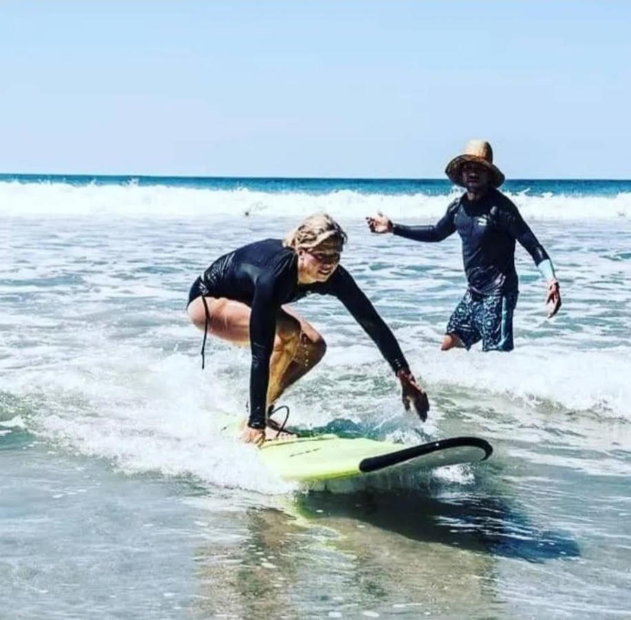 Cocobolo Surf Hotel & School Playa Santa Teresa  Buitenkant foto