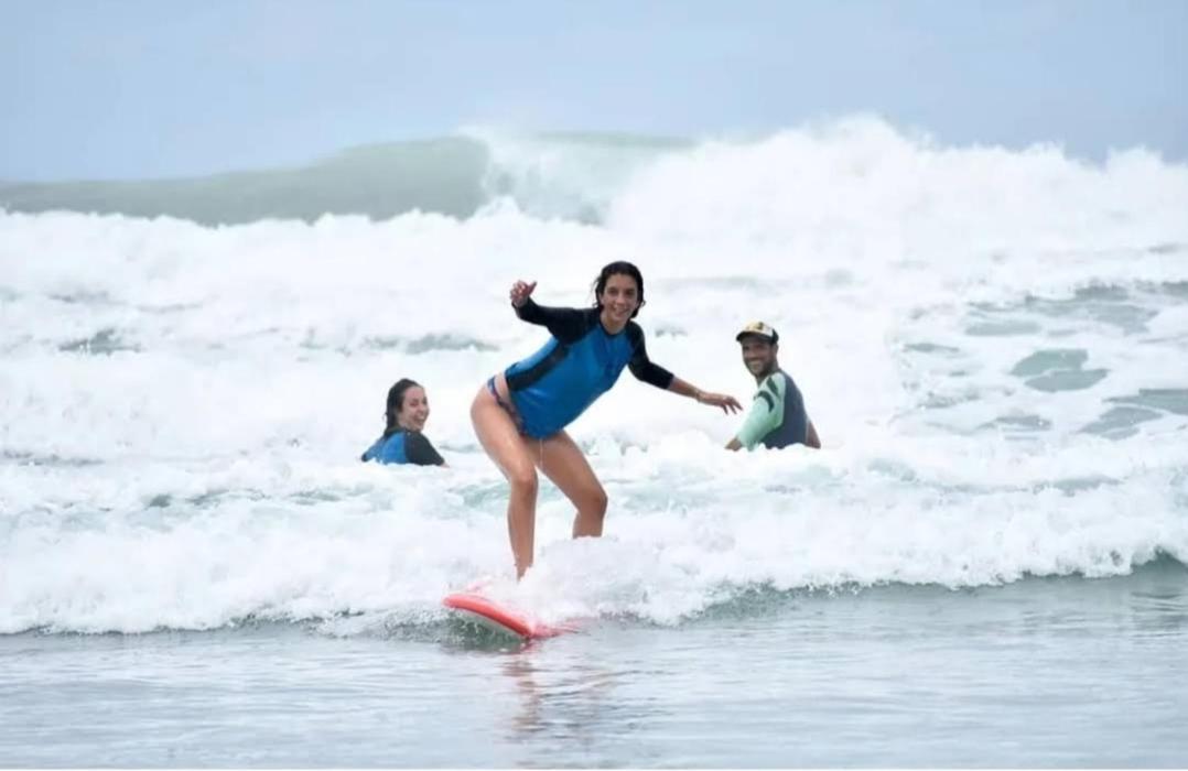 Cocobolo Surf Hotel & School Playa Santa Teresa  Buitenkant foto